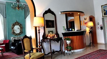 Hotel Esedra