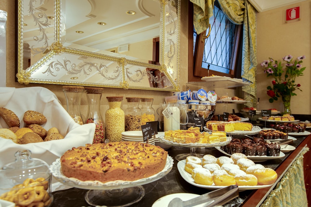 Hotel Antiche Figure