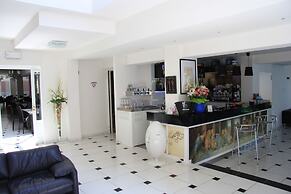 Hotel Leonardo