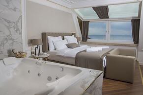 Hotel Mina – Special Class