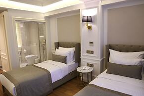 Hotel Mina – Special Class