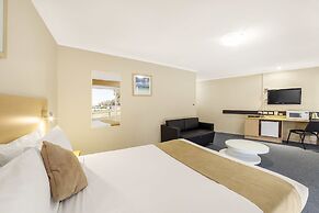 Ciloms Airport Lodge