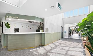 Ciloms Airport Lodge