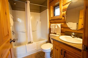 Miette Mountain Cabins
