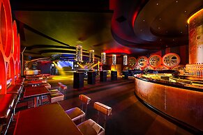 Queens Hotel and Nightclub