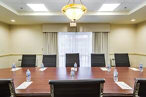 Monte Carlo Inn - Brampton Suites