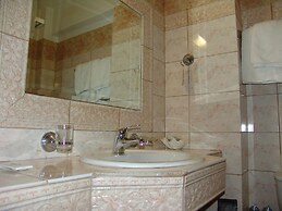 Laodamia Hotel