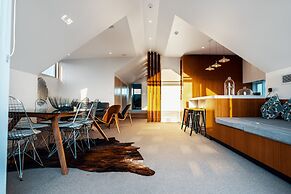 Cremorne Point Manor