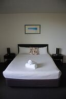 Hamilton Motor Inn