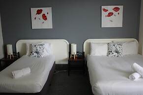 Hamilton Motor Inn