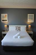 Hamilton Motor Inn