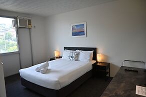 Hamilton Motor Inn