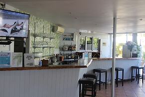 Kellys Beach Resort