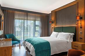 Emerald Resort & Casino