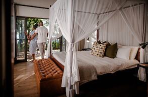 Chobe Marina Lodge