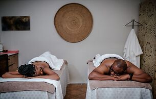 Chobe Marina Lodge