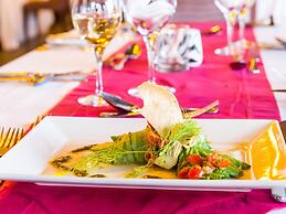Chobe Marina Lodge