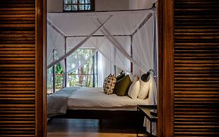 Chobe Marina Lodge