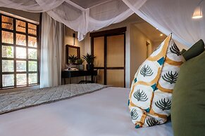 Chobe Marina Lodge