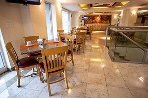 Hotel Plaza Calzada