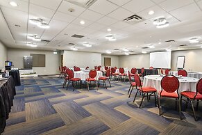 Holiday Inn Express & Suites Surrey by IHG
