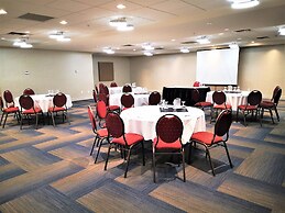 Holiday Inn Express & Suites Surrey by IHG
