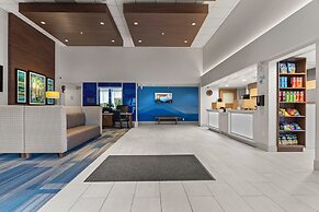 Holiday Inn Express & Suites Surrey by IHG