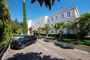 Hotel Chateau De La Tour