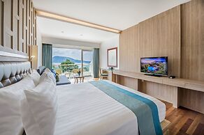 Diamond Cliff Resort & Spa, Patong Beach