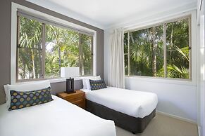 BreakFree Aanuka Beach Resort