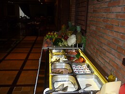 PROMENADE HOTEL ZALKA