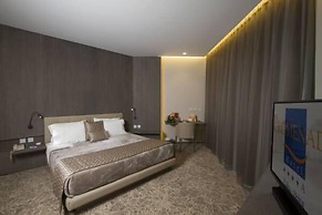 PROMENADE HOTEL ZALKA