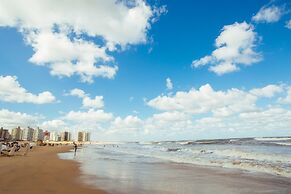 Golden Beach Resort And Spa