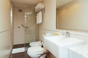 Golden Beach Resort And Spa