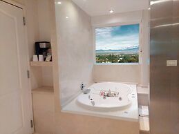 Holiday Inn Cuernavaca by IHG