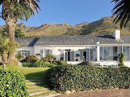 Manor on the Bay
