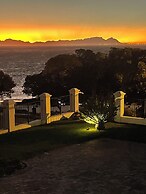 Manor on the Bay