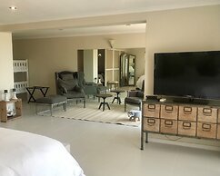 Manor on the Bay