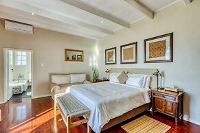 Manor on the Bay