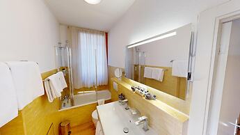 Schweizerhaus Swiss Quality Hotel