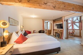 Schweizerhaus Swiss Quality Hotel