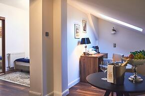 Nobilton Hotel