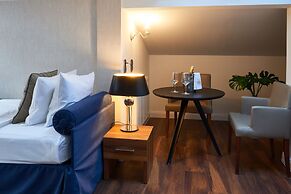 Nobilton Hotel