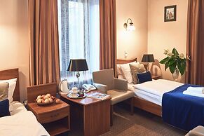Nobilton Hotel