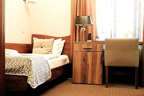 Nobilton Hotel