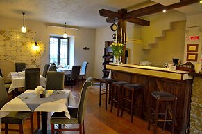 Nobilton Hotel