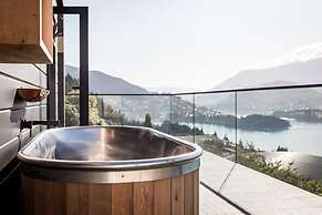 Kamana Lakehouse