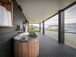 Kamana Lakehouse