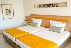 Hotel Sol Azur Beach