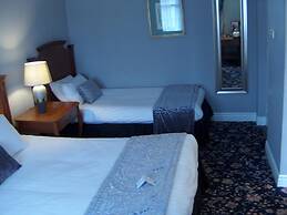 TF Royal Hotel